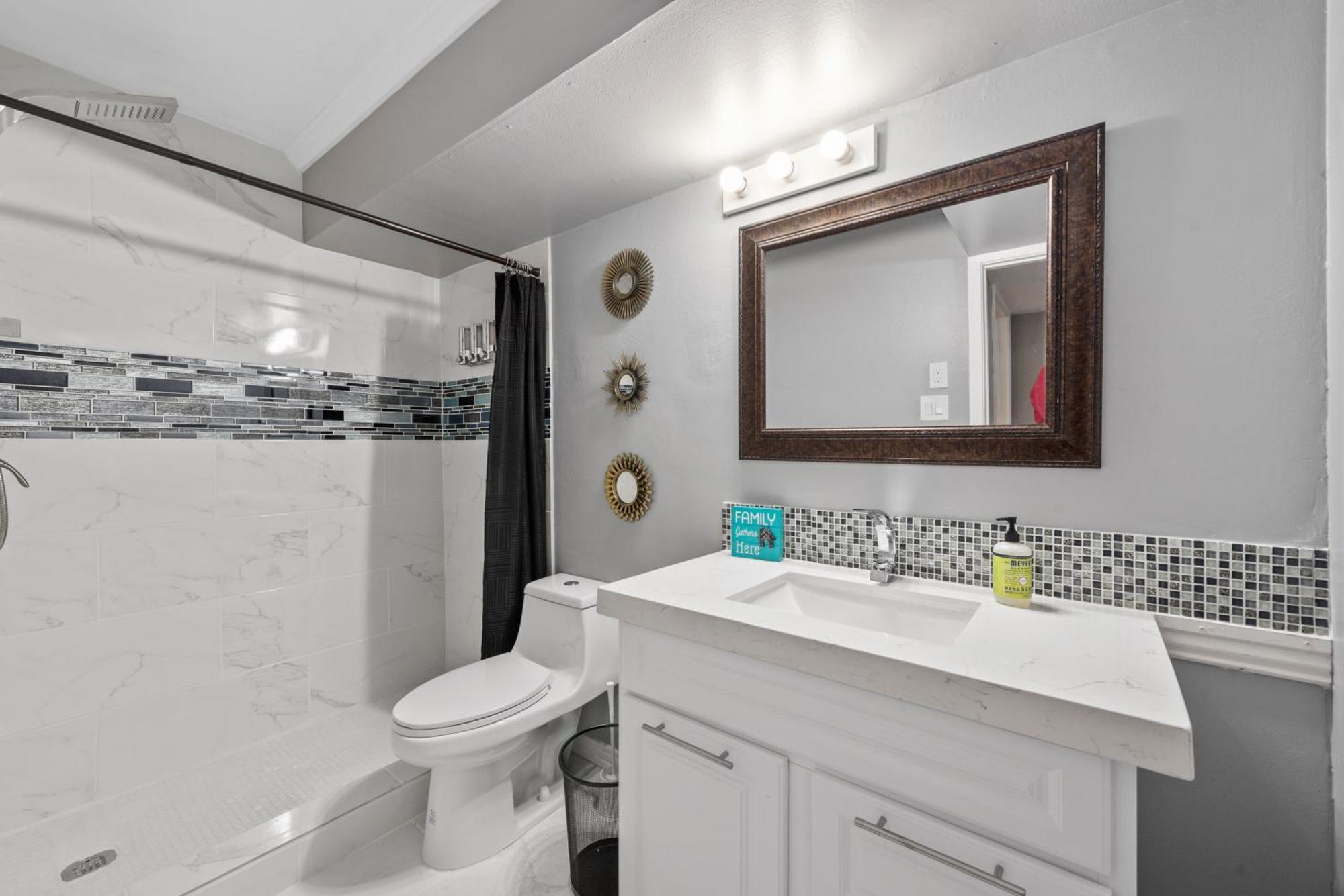 Tiffany Hip Montrose Apt Near Medcenter Uh & Nrg 休斯敦 外观 照片